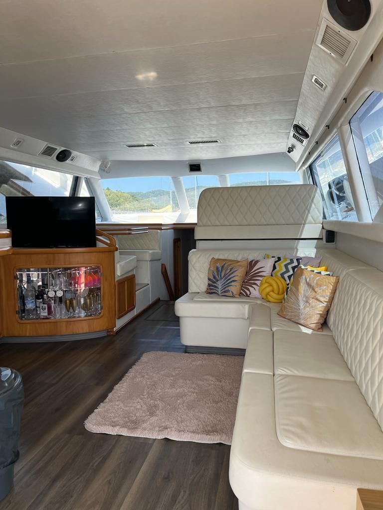 Lancha Rio Star 51 – detalhe – Iate Caixa D'Aço