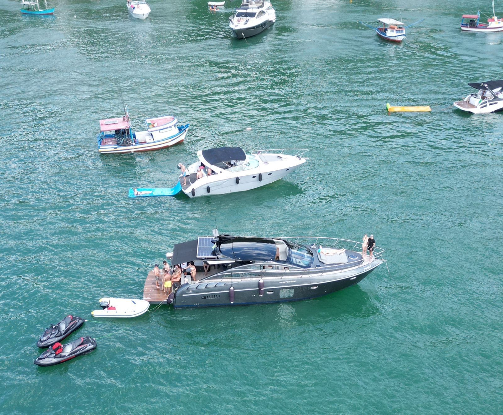 Lancha Tecnomarine 47 – interior – Iate Caixa D'Aço